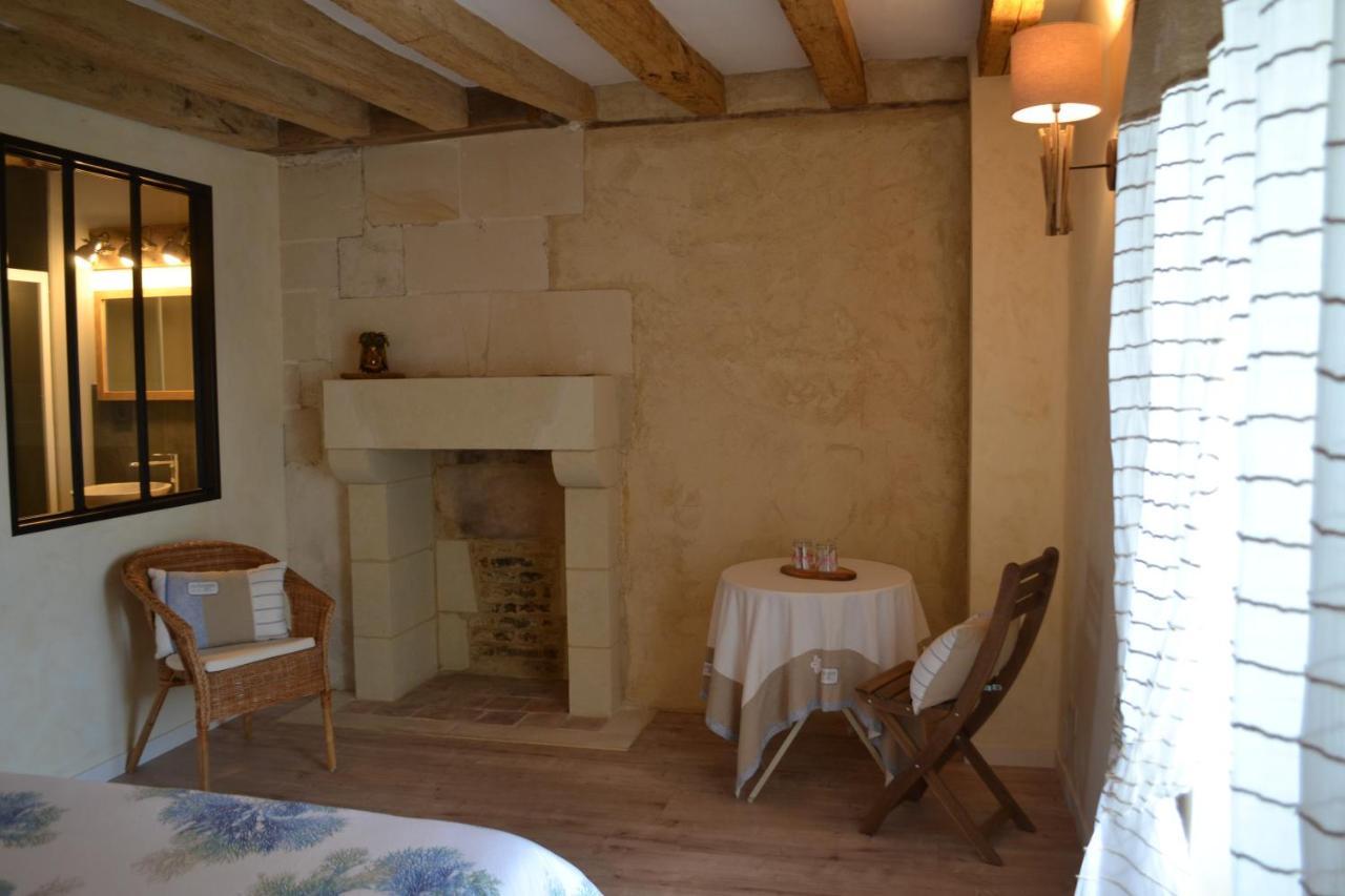 Escale à Villeperdue chambre Hellulaug Saint-Épain Extérieur photo